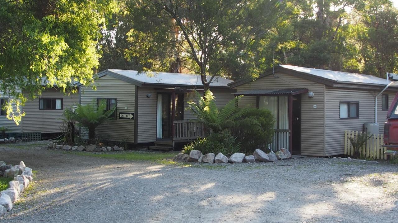 Strahan Retreat Holiday Park Екстериор снимка