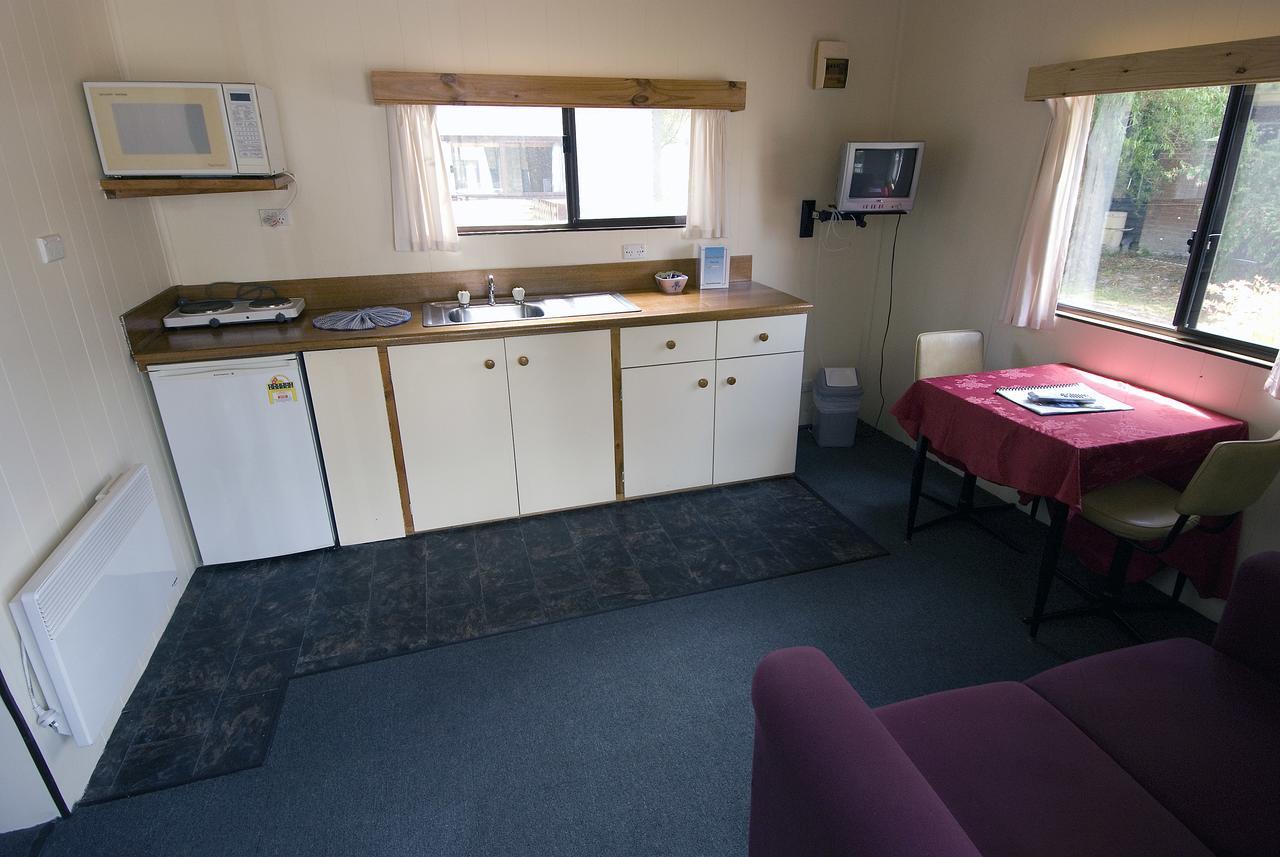 Strahan Retreat Holiday Park Екстериор снимка